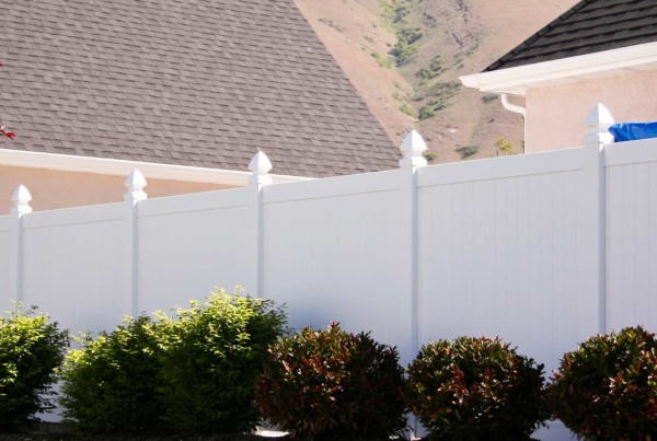 White privacy vinyl fence